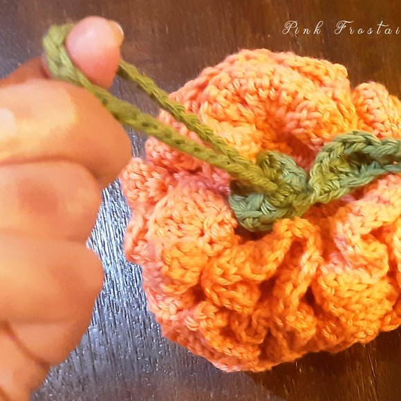 Crocheted Large Bath Pouf Peach Apple or Orange - Picture 3 of 4
